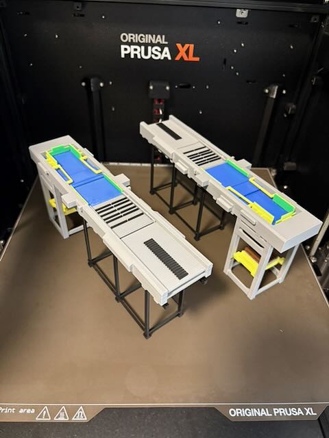 Vícebarevný prezentační model výrobní linky pro Scott Automation tištěný na Prusa XL